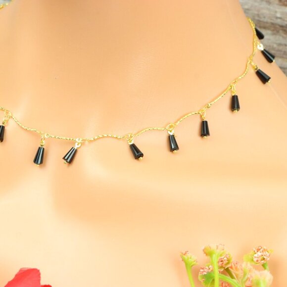 "Minimalist Necklace – Timeless, Elegant Jewelry for Her, MAR091147 - Picture 8 of 10